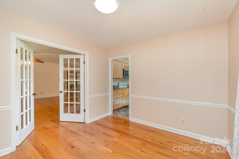 Property image 5 at 4500 Creemore Drive, Charlotte, NC 28213