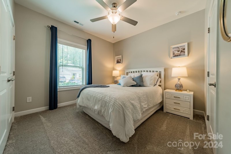 Property image 3 at 8607 Pennegrove Circle, Charlotte, NC 28214