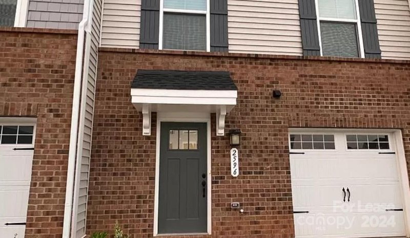 2596 Grantham Place Drive
