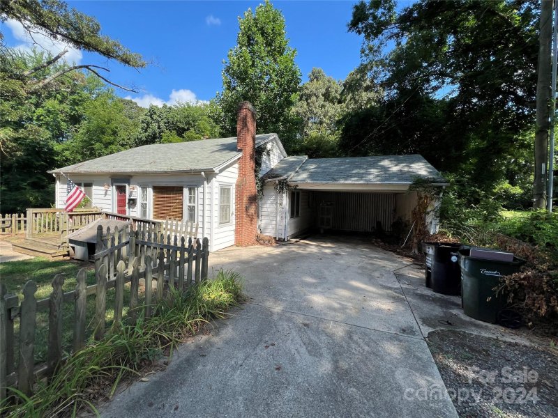 Property image 3 at 109 American Avenue, Concord, NC 28025