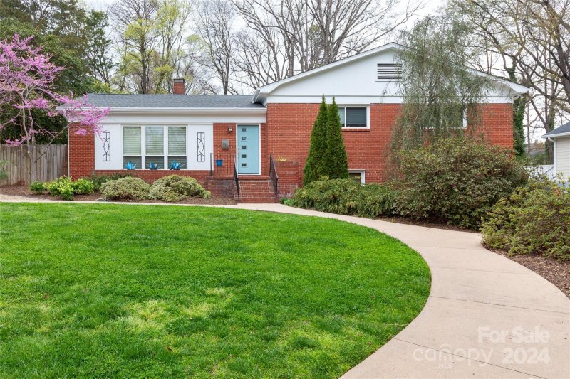 Property image 2 at 1222 Chandler Place, Charlotte, NC 28211