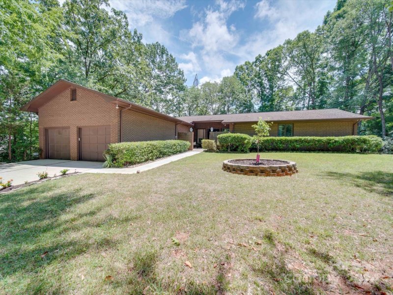 Property image 2 at 27 Duckhook Circle, Clover, SC 29710
