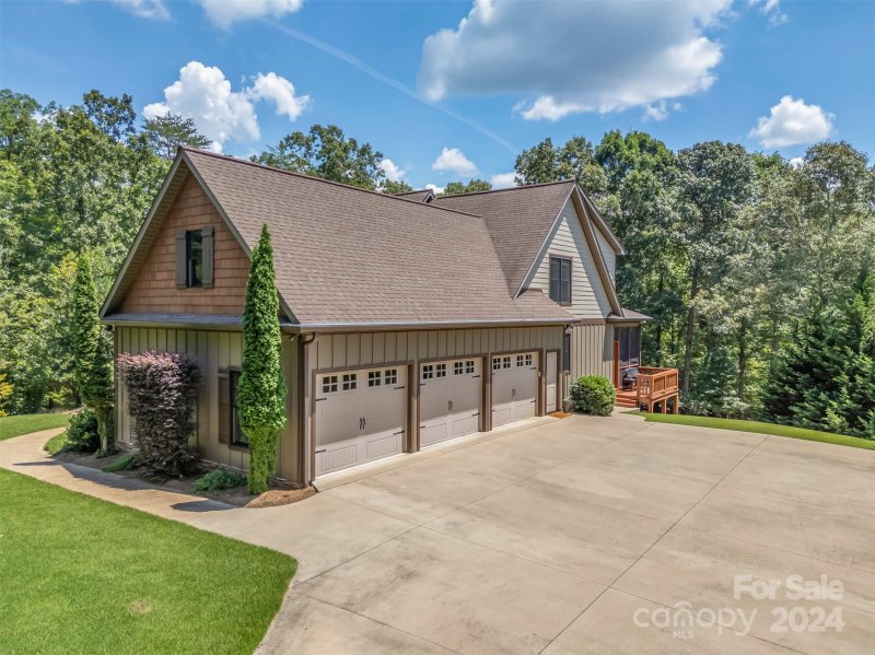 Property image 3 at 20 Bentbrook Way, Tryon, NC 28782