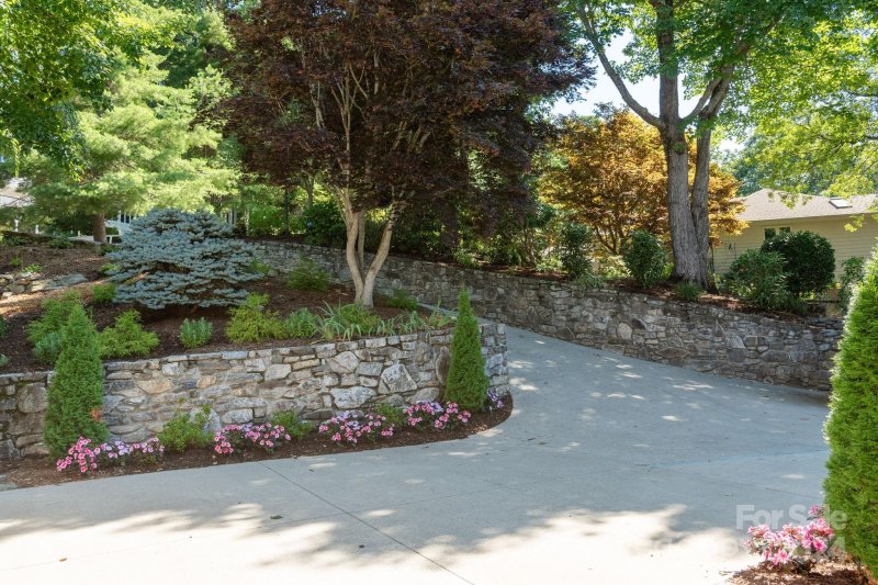 Property image 3 at 103 Ivey Lane, Flat Rock, NC 28731