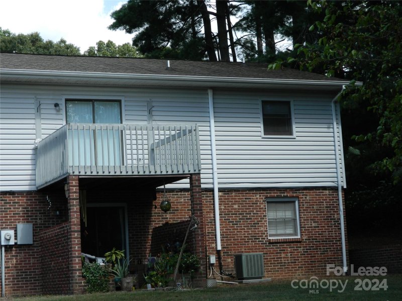 Property image 2 at 119 23rd Street, Hickory, NC 28601