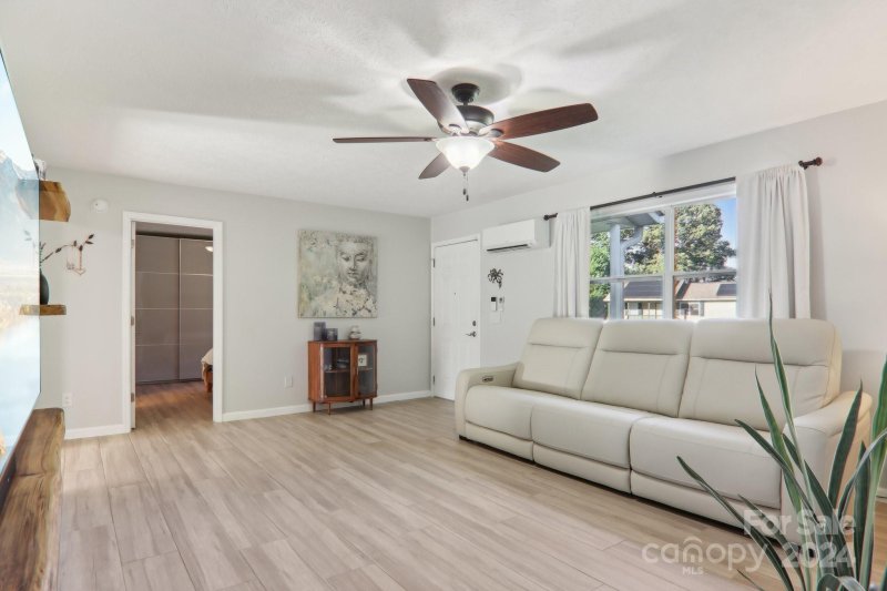 Property image 5 at 311 Hunters Ridge Drive, Mills River, NC 28759