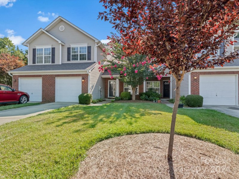 Property image 2 at 3216 Summerfield Ridge Lane, Matthews, NC 28105