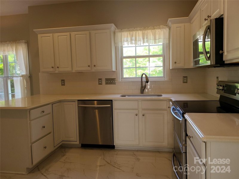 Property image 4 at 9509 Mitchell Glen Drive, Charlotte, NC 28277