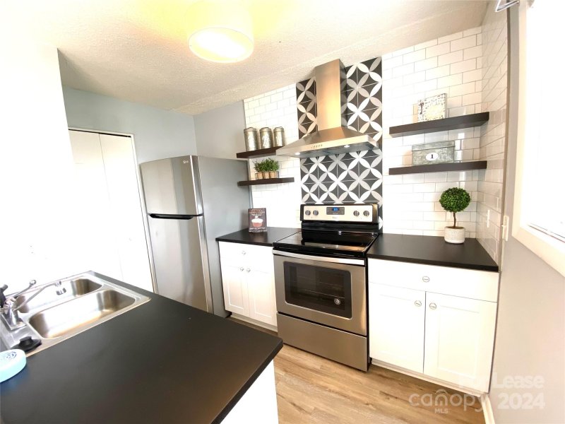 Property image 3 at 1931 Lancer Court, Gastonia, NC 28054