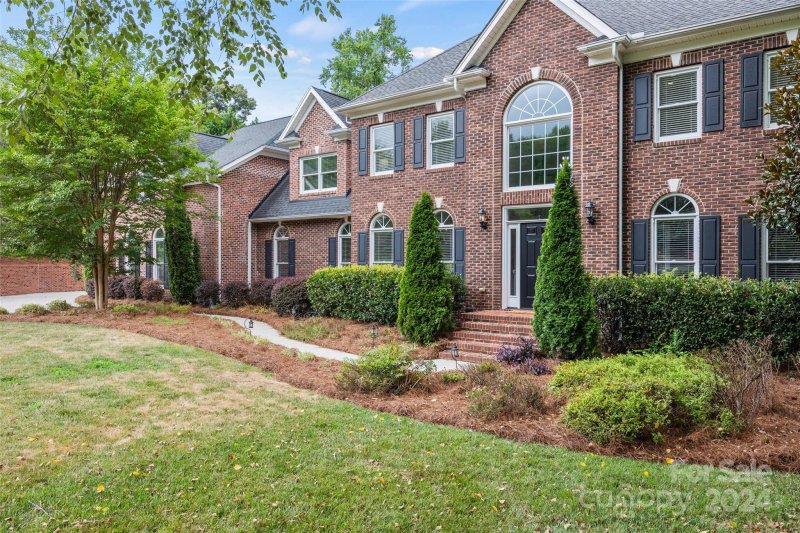 Property image 2 at 2915 Sliding Rock Trail, Fort Mill, SC 29708