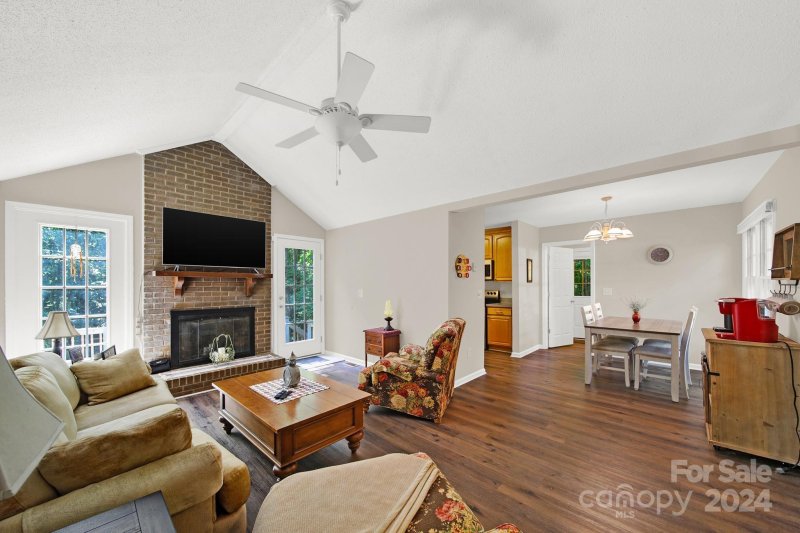 Property image 5 at 7201 Tall Tree Lane, Charlotte, NC 28214