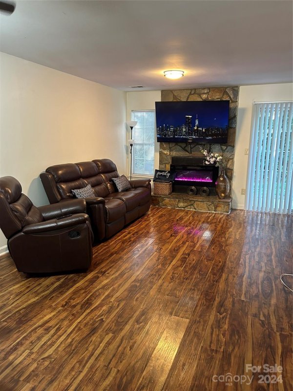 Property image 5 at 6316 Windsor Gate Lane, Charlotte, NC 28215