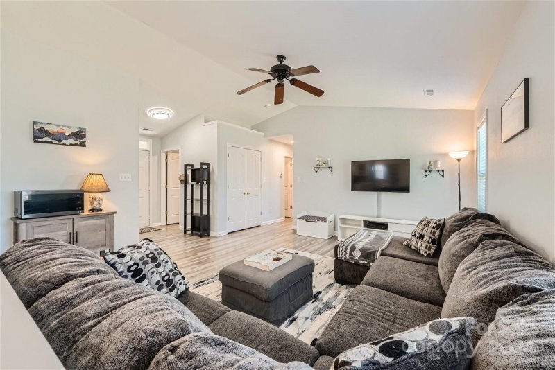 Property image 5 at 3021 Hawick Commons Drive, Concord, NC 28027