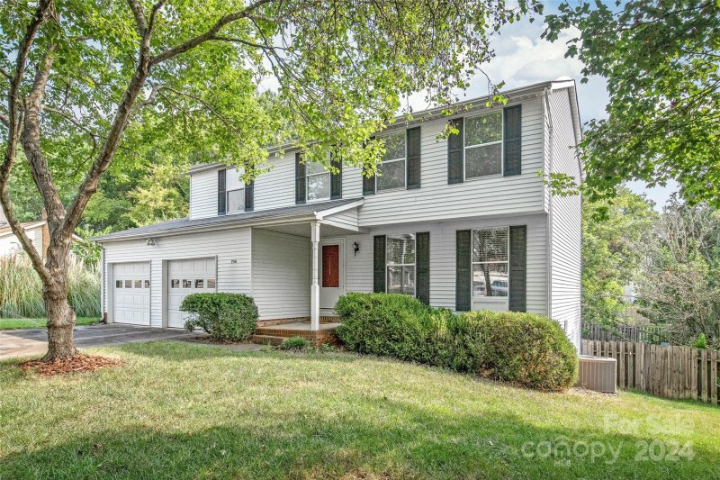 Property image 2 at 706 Vista Grande Circle, Charlotte, NC 28226