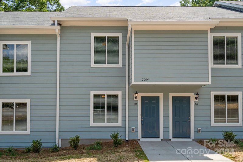 Property image 2 at 2004 Stoney Point Lane, Charlotte, NC 28210