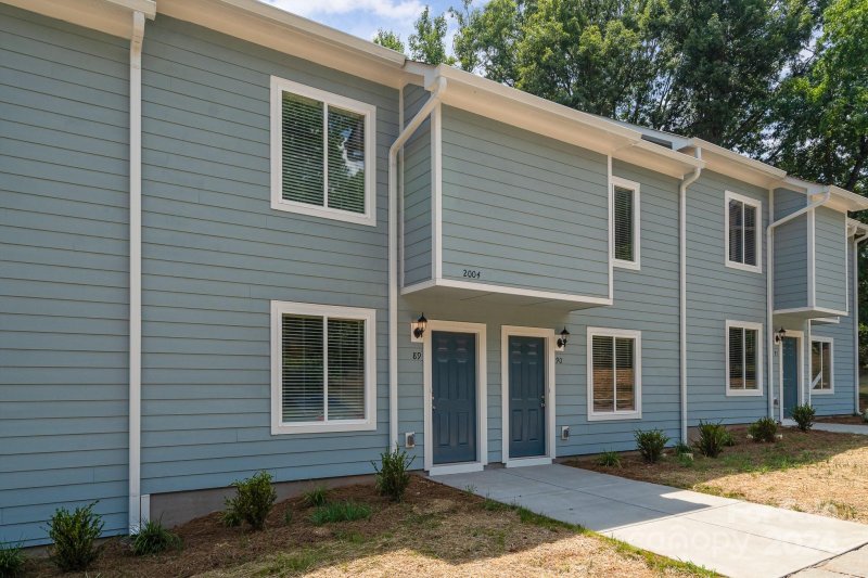 Property image 3 at 2004 Stoney Point Lane, Charlotte, NC 28210