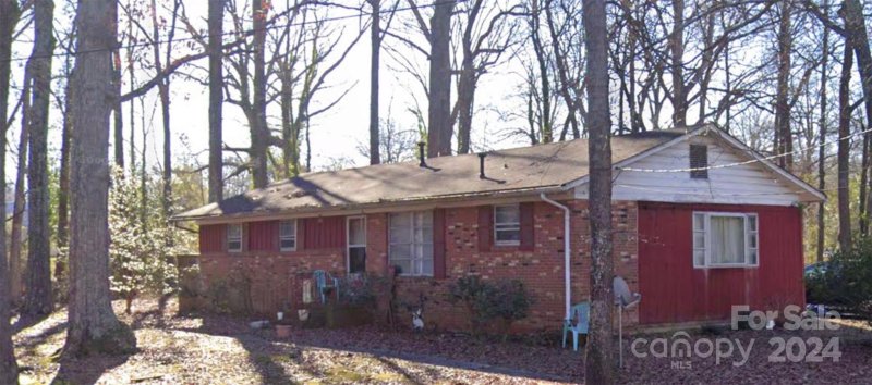 Property image 2 at 5200 Princess Street, Charlotte, NC 28269