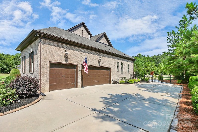 Property image 3 at 1007 Princessa Drive, Wesley Chapel, NC 28104