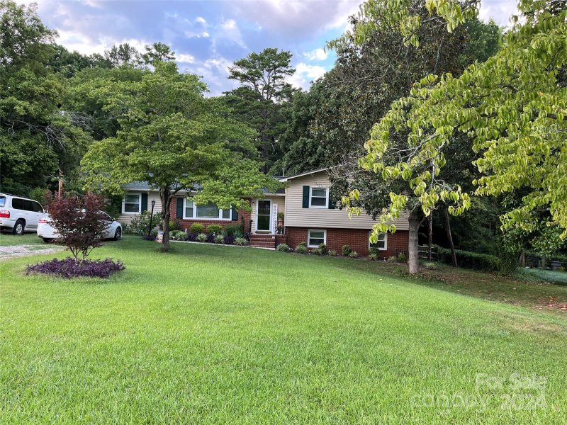 Property image 2 at 6705 Terry Lane, Charlotte, NC 28215