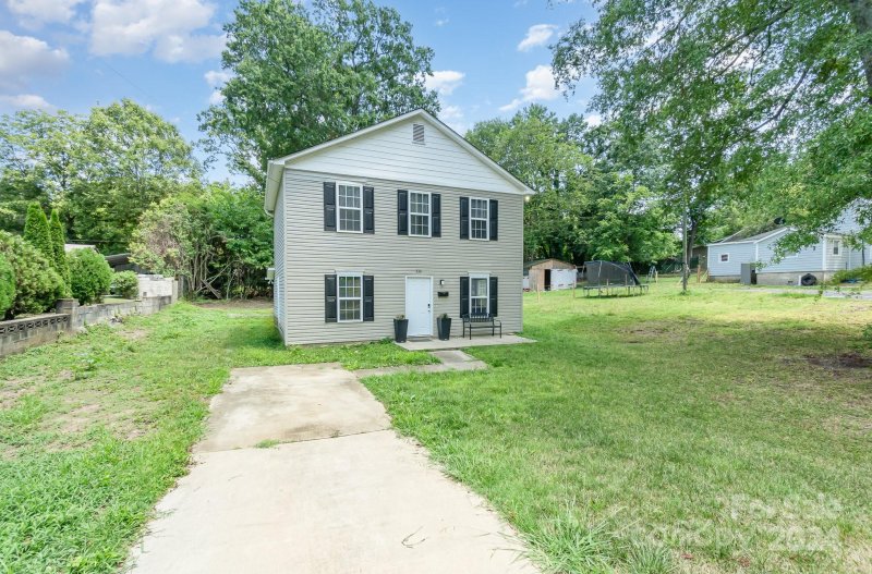 Property image 2 at 336 Drury Drive, Charlotte, NC 28206
