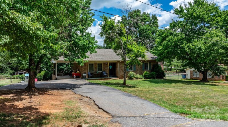 Property image 2 at 4652 Bethel Church Road, Hickory, NC 28602