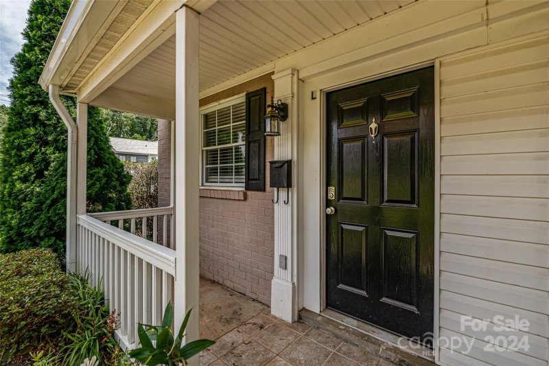 Property image 3 at 1230 Green Oaks Lane, Charlotte, NC 28205