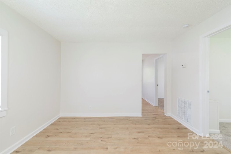 Property image 2 at 907 Baker Boulevard, Gastonia, NC 28052