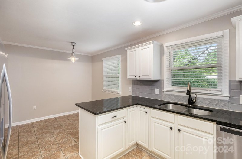 Property image 5 at 1512 Rama Road, Charlotte, NC 28211