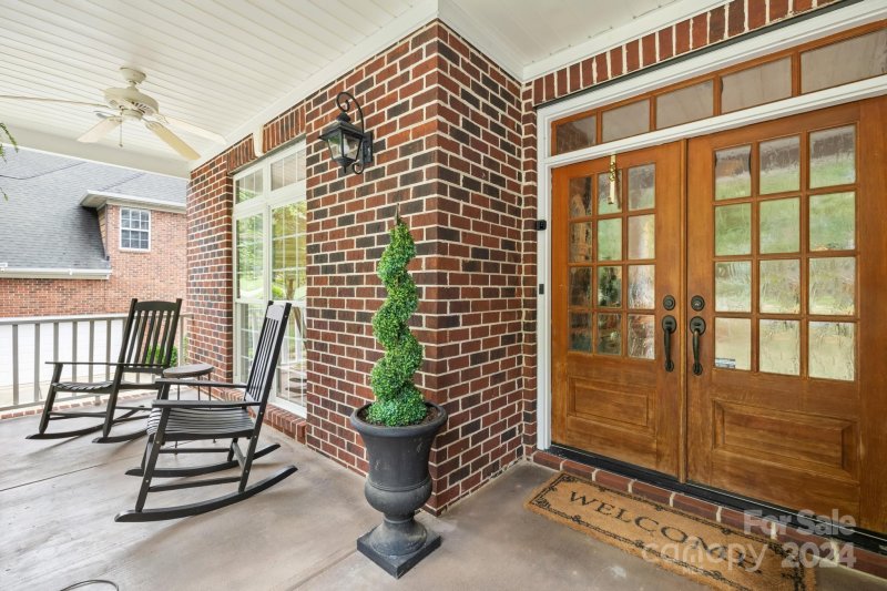 Property image 2 at 5211 Shannamara Drive, Matthews, NC 28104