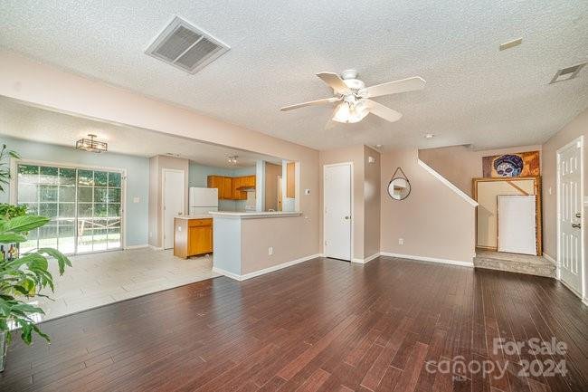 Property image 4 at 5845 Greenway Vista Lane, Charlotte, NC 28216