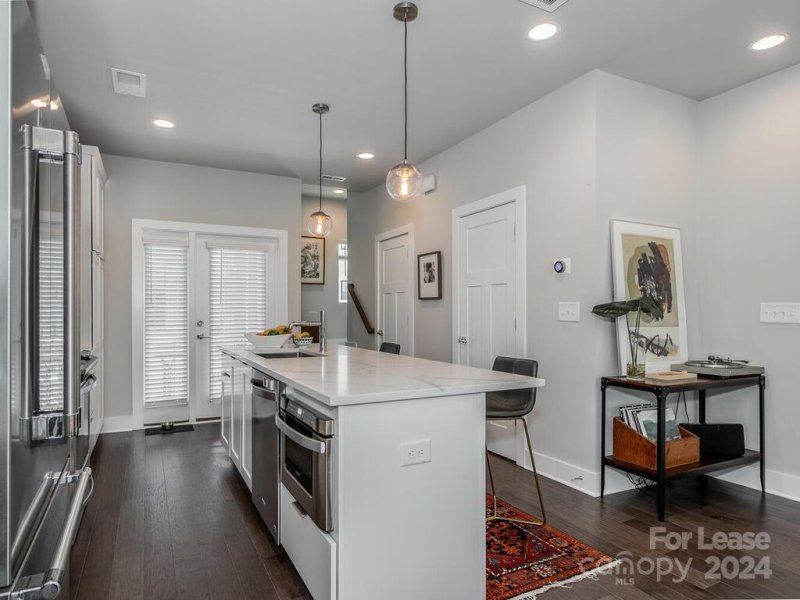 Property image 4 at 331 Uptown West Drive, Charlotte, NC 28208