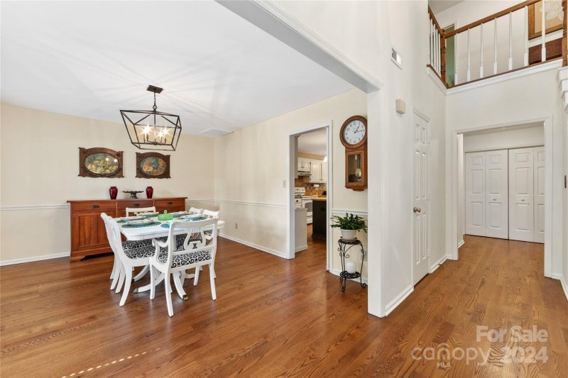 Property image 5 at 1300 Matthews Plantation Drive, Matthews, NC 28105