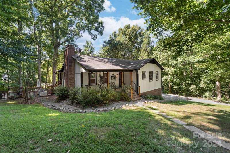 Property image 2 at 140 Alfara Lane, Troutman, NC 28166