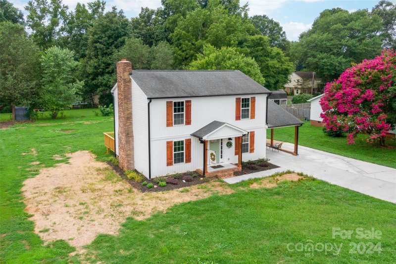 Property image 2 at 603 Colorado Court, Gastonia, NC 28056