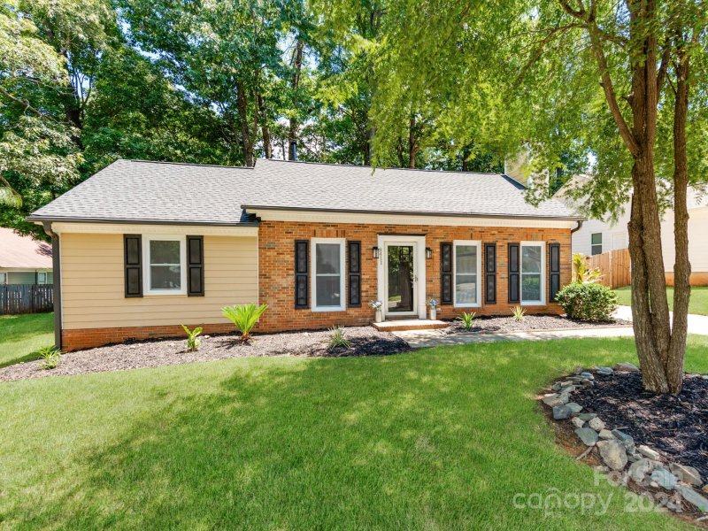 8411 Milton Morris Drive