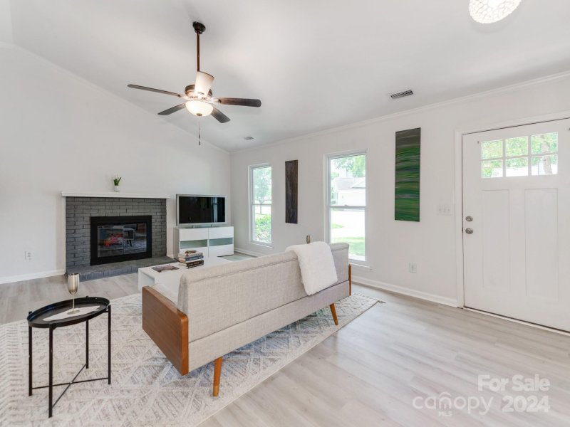 Property image 5 at 8411 Milton Morris Drive, Charlotte, NC 28227