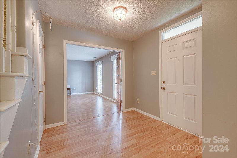 Property image 2 at 7305 Glen Brook Lane, Charlotte, NC 28269