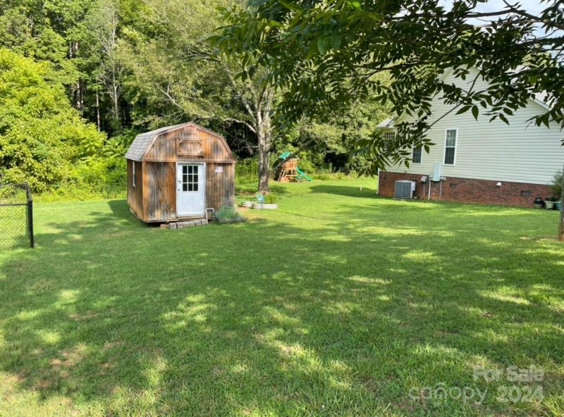 Property image 4 at 305 Delview Drive, Cherryville, NC 28021