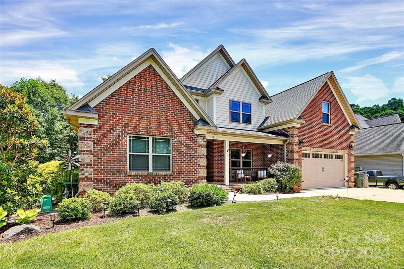 Property image 2 at 1794 Abbotsford Court, Gastonia, NC 28056