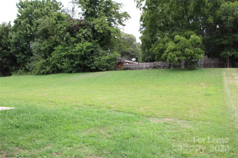 Property image 4 at 237 Ranlo Avenue, Gastonia, NC 28054