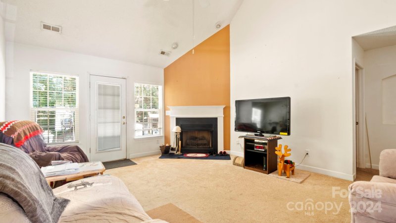 Property image 2 at 8042 Donet Terrace Drive, Charlotte, NC 28215