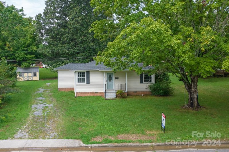 Property image 4 at 139 34th Street, Hickory, NC 28601