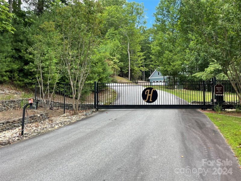 Property image 2 of 00 Willow Run Lane in Hickory Run, Zirconia, NC 28790