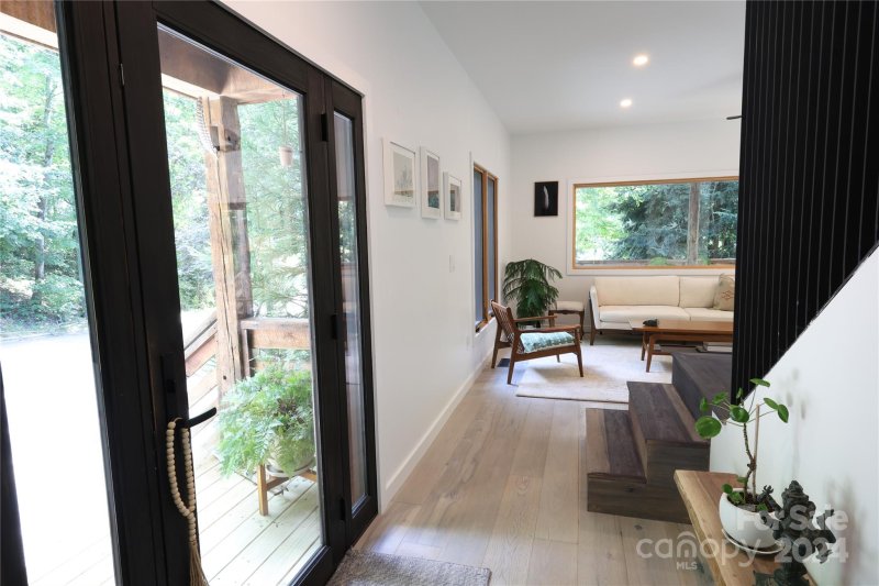 Property image 3 at 316 Westover Drive, Asheville, NC 28801