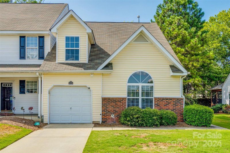 1424 Walnut Hill Drive