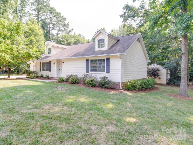 Property image 2 at 312 Swamp Fox Drive, Fort Mill, SC 29715