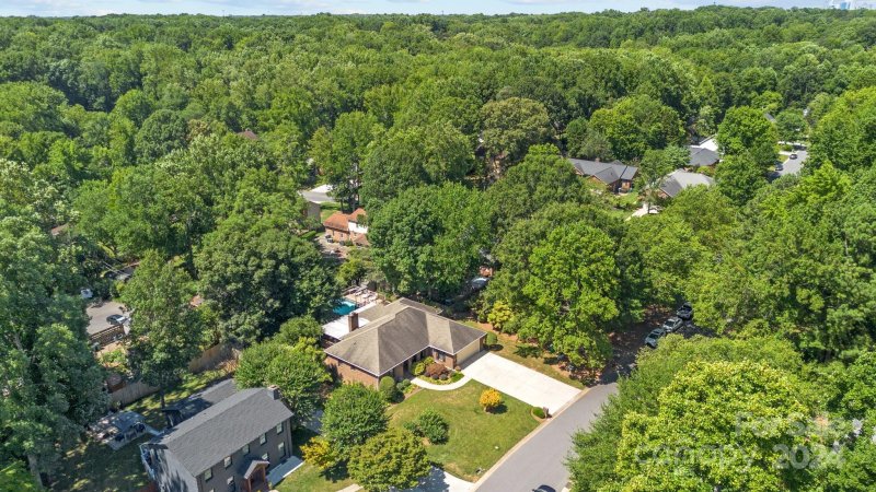 Property image 3 at 7137 Frances Irene Drive, Charlotte, NC 28215