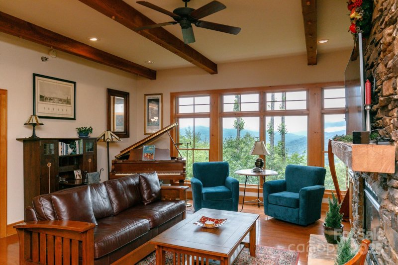 Property image 3 of 47 Creekside Way in Mountain Air, Burnsville, NC 28714