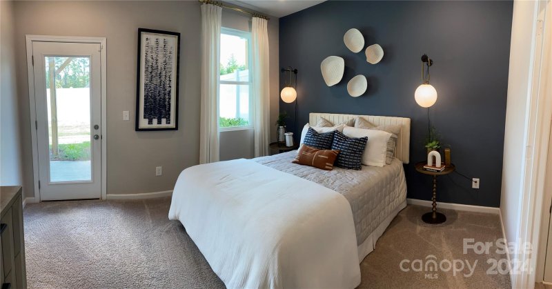 Property image 5 at 1124 Keydet Drive, Charlotte, NC 28216