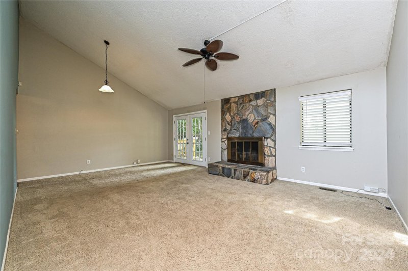Property image 3 at 8225 Park Vista Circle, Charlotte, NC 28226